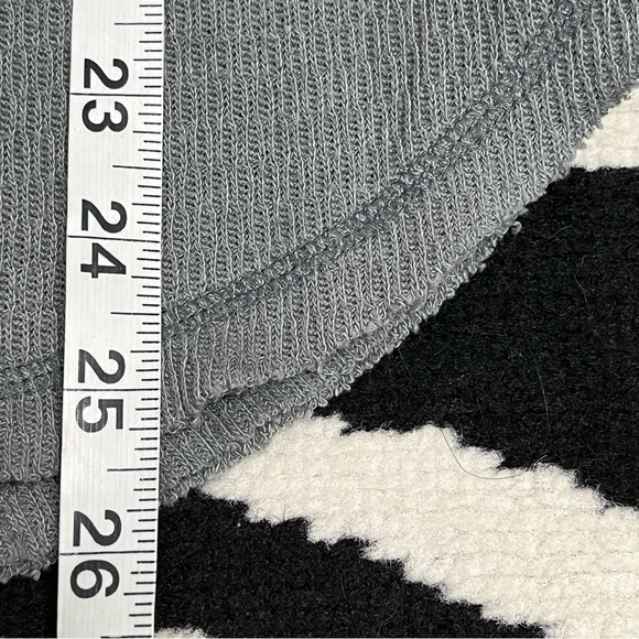 FREE PEOPLE We The Free Size Rainbow Trim Henley Thermal Top Size Small - Picture 9 of 10